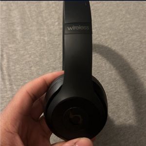 I am selling these solo 3 beats in the color black. They were barely used